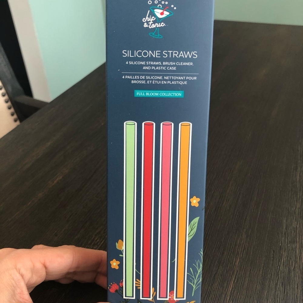 Chic and Tonic Silicone Straws - Picture 3 of 3